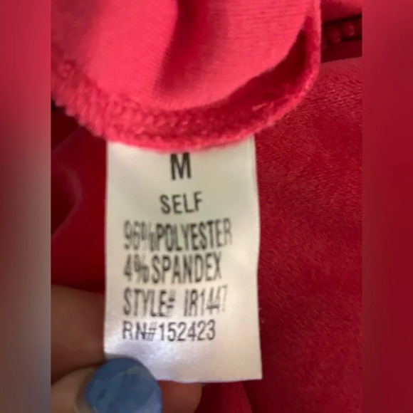 Fashion Nova Womens Fuchsia long Sleeve Short‎ Velour Romper Size Medium Zipper - Picture 4 of 5